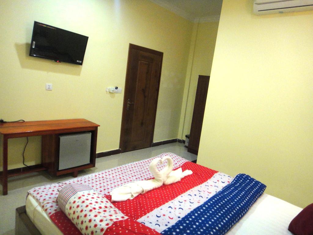Khemra I Guesthouse Kampot Room photo